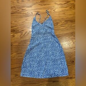 SHEIN Blue and White Floral Pattern Dress